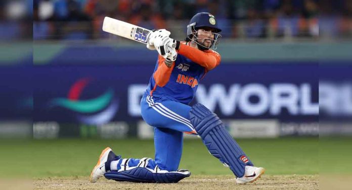 Tilak Varma celebrating after winning the Asia Cup for India