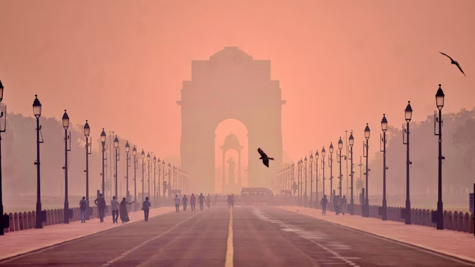 Hazy morning in Delhi impacting air quality