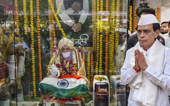 Funeral of Shivraj Patil with state honours in Latur