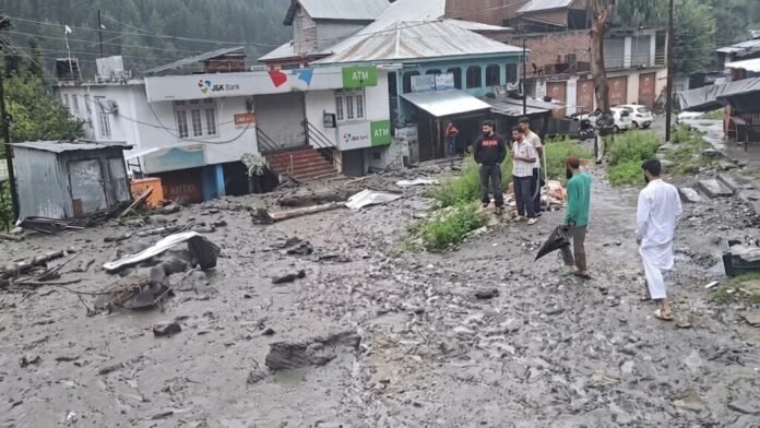 Cloudburst impacts Kishtwar and waterlogging in Shopian